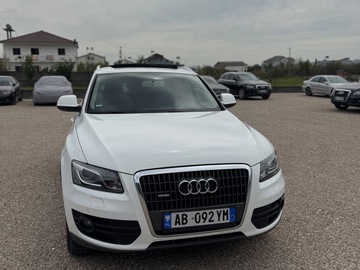 Cars: Audi Q5 White