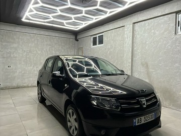 Cars: Dacia Sandero