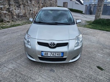 Makina: Toyota Auris