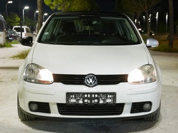 Cars: VW Golf 5