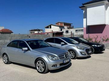 Cars: Mercedes benz w204