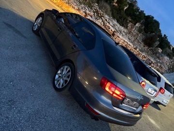 Cars: Volkswagen Jetta 