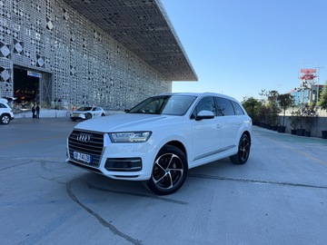 Cars: Audi Q7 , Quattro, Full Panorama, 7 seats, 740