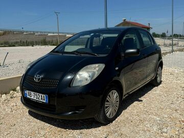 Cars: Toyota Yaris