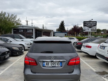Cars: Mercedes Benz B Class 095