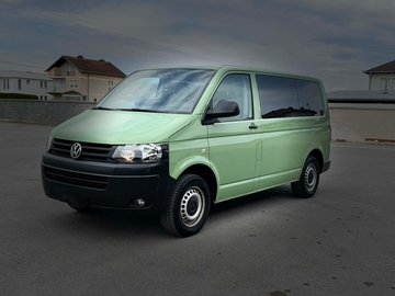 Cars: Volkswagen Transporter 8 Seats