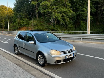 Cars: Volkswagen Golf 5 Automatic 