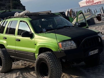 Cars: Jeep grand cherokee