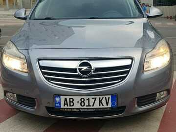 Cars: Opel Insigna 2.0 i