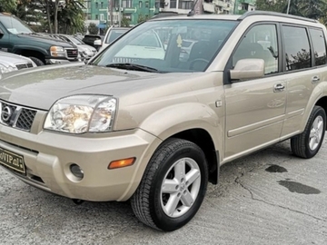 Cars: nissan x trail   