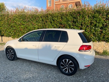 Cars: Golf 6 2012 Automatic Diesel 