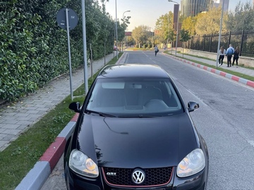 Cars: VOLKSWAGEN GOLF 5