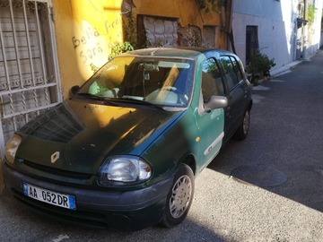 Cars: Rent Renault